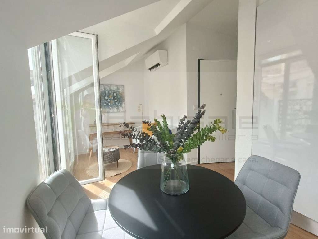 Apartamento T2 c/ Vista Rio totalmente remodelado - Grande imagem: 5/20