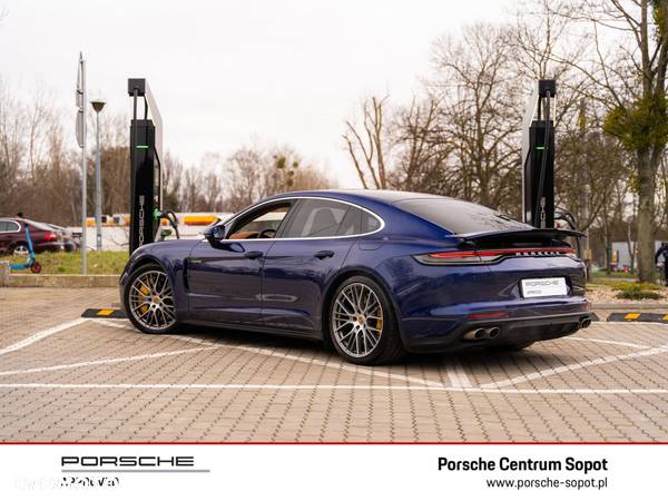 Porsche Panamera - 3