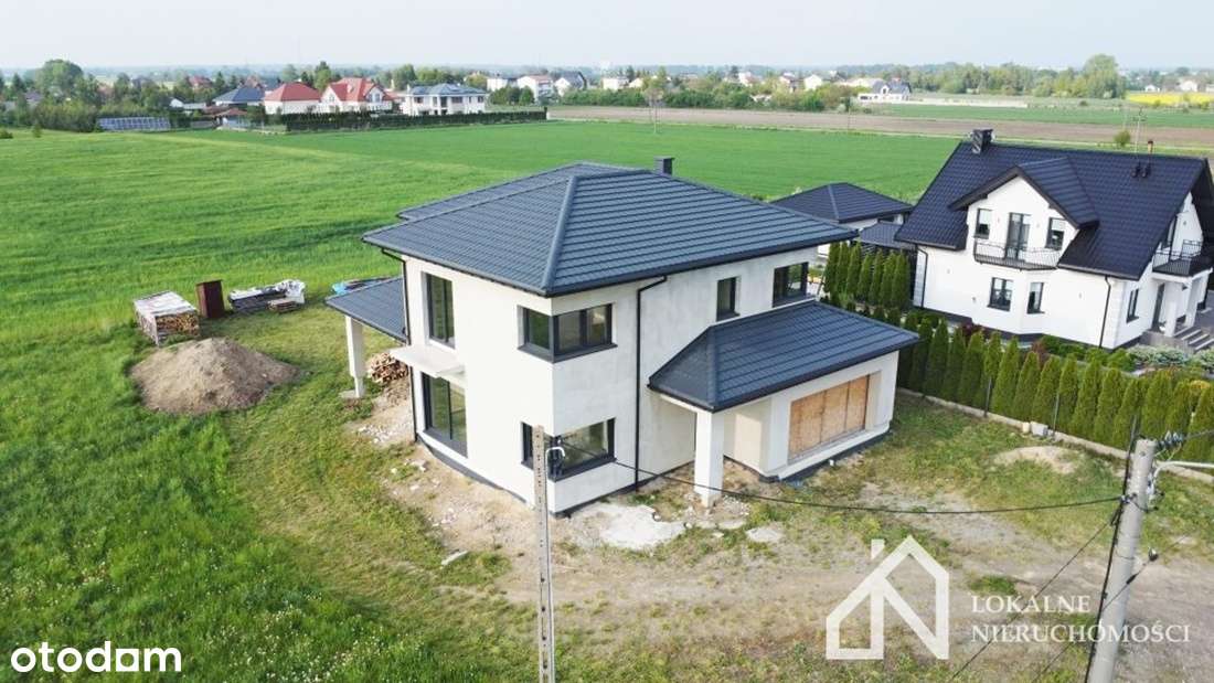 Nowoczesna, elegancka willa w miejscowości Brzozów-Kolonia na sprzedaż-7