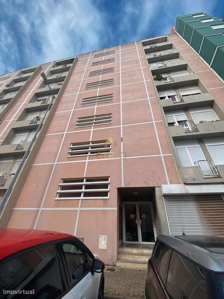 Apartamento T2 em Almada - Grande imagem: 2/17