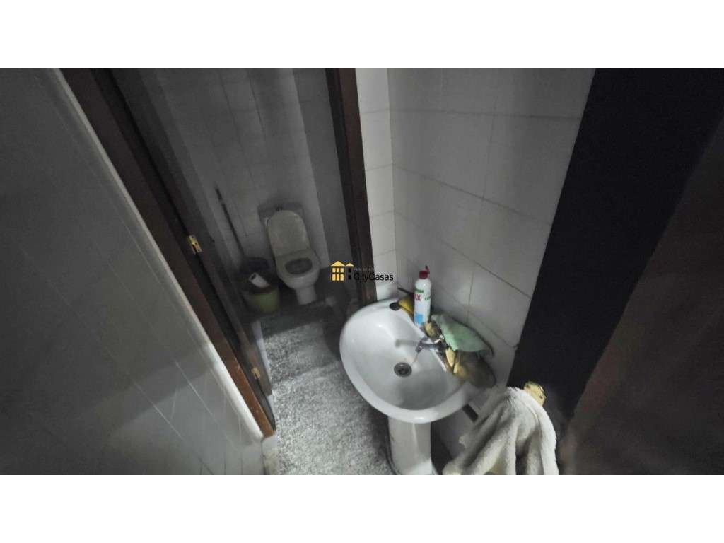 Loja de Vestuário p/ Trespasse em Águas Santas-11