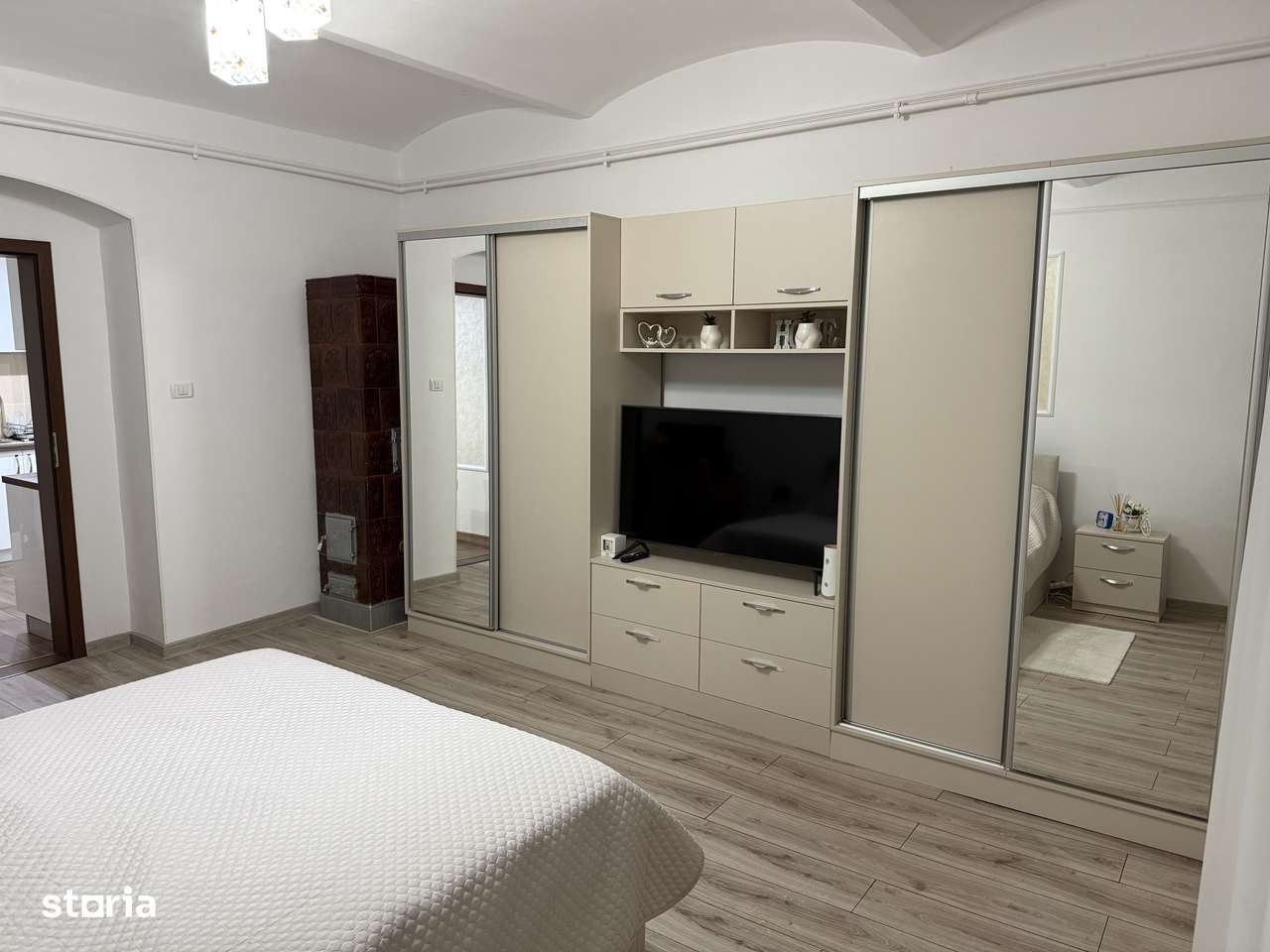 Ap cu 2 camere, 72mp, complet renovat, demisol inalt, zona Bălcescu!-13