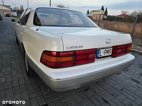 Lexus LS 400 - 21