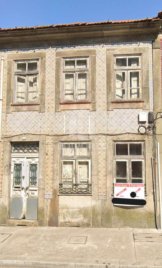 Futura Moradia de Luxo T3 com Jardim e Escritório – Rua de Oliveira Mo-10