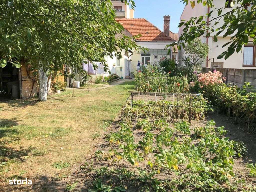 Casa Vanzare Ultracentrala, Multiple Destinatii - Imagine principală: 1/20