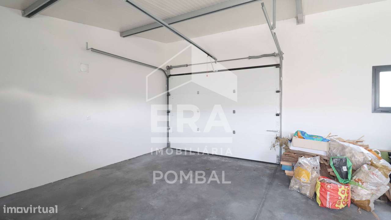 Moradia T3 renovada, Freixianda-26