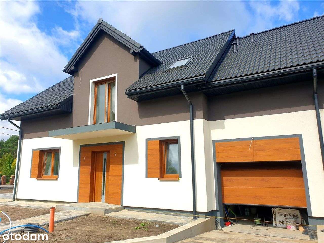 Wolnostojący dom z pompą ciepła-1