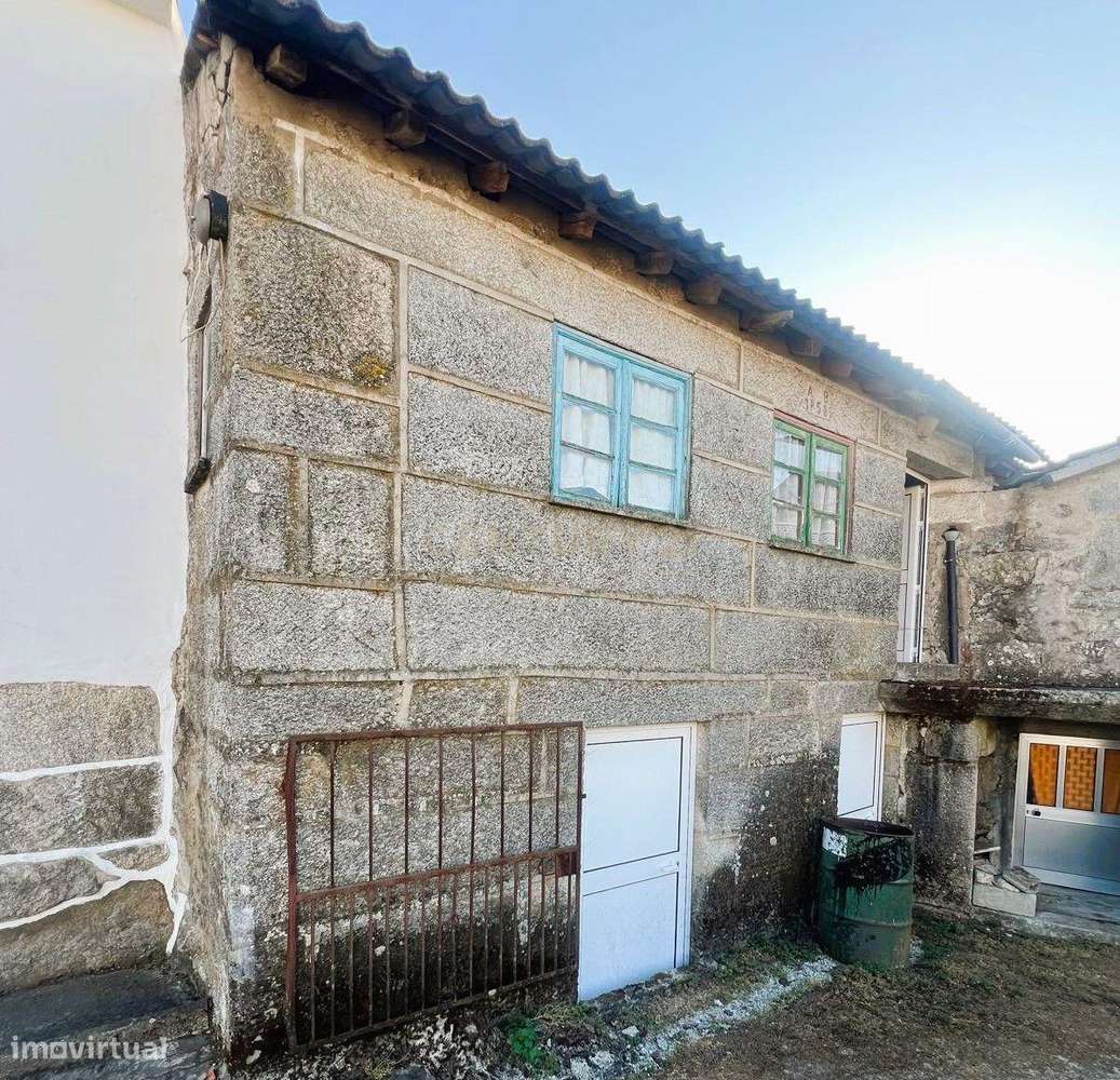 Moradia de granito em Granja do Paiva para reconstrução - Grande imagem: 2/18