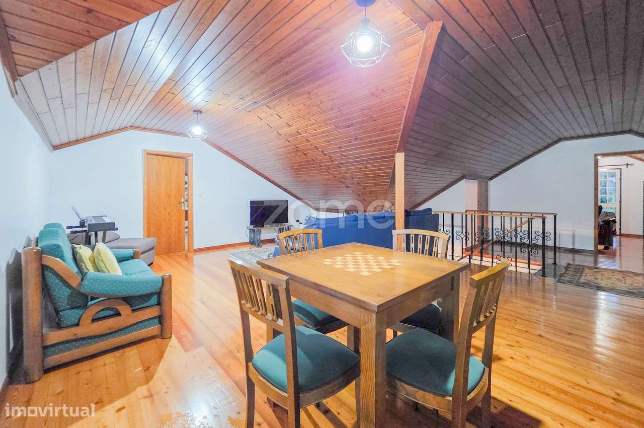 Moradia T4+1 na Ilha do Pico com Terraço Panorâmico e Vista Mar-20