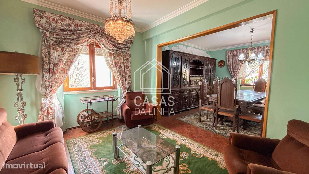 Moradia Independente T5 em Vila Fria - Porto Salvo-13