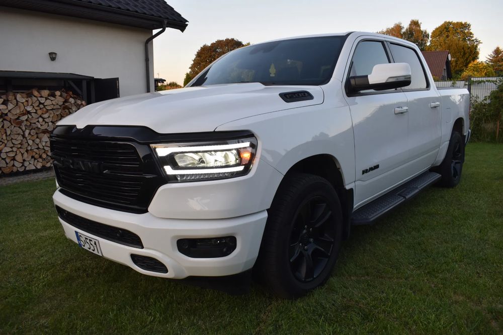 RAM 1500 5.7 Crew Cab Longbed Laramie Sport 2022