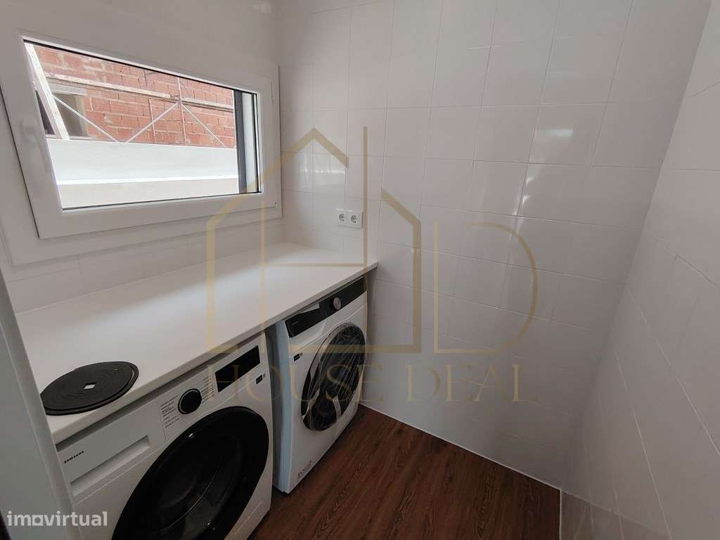 Magnífica Moradia T4 com Garagem e Piscina. Vendas de Azeitão-55
