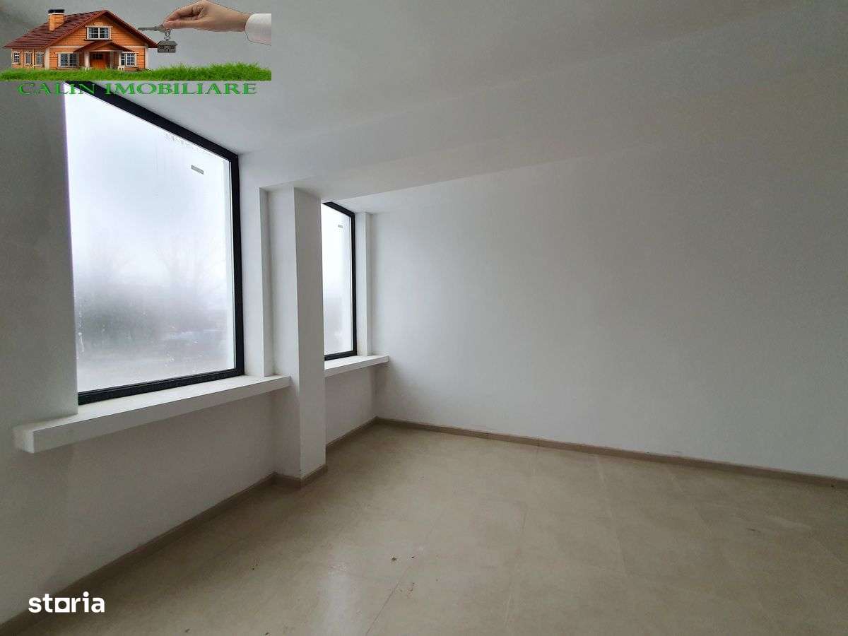 DE INCHIRIAT Showroom / Birouri 85mp, 125mp 8,5 euro Calea Chisinaului - Imagine principală: 2/15