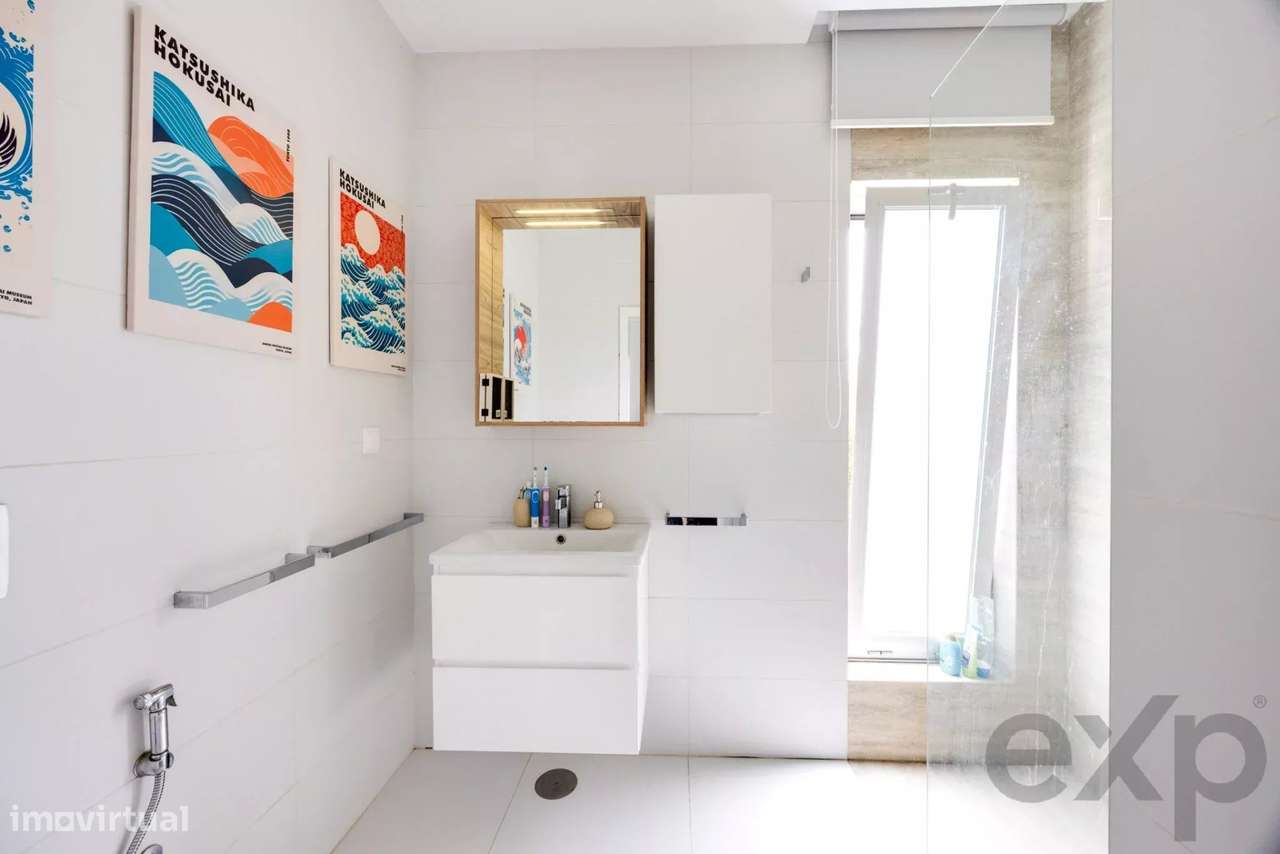 Moradia T4 com Piscina Aquecida de 17,5m e Apartamento Independente em-27