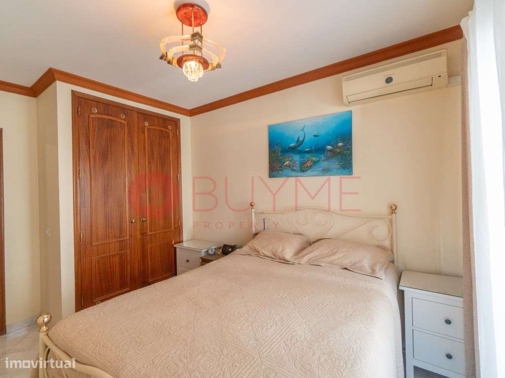 Apartamento T2 em Quarteira com Vista Mar a Poucos Passos da Praia-18