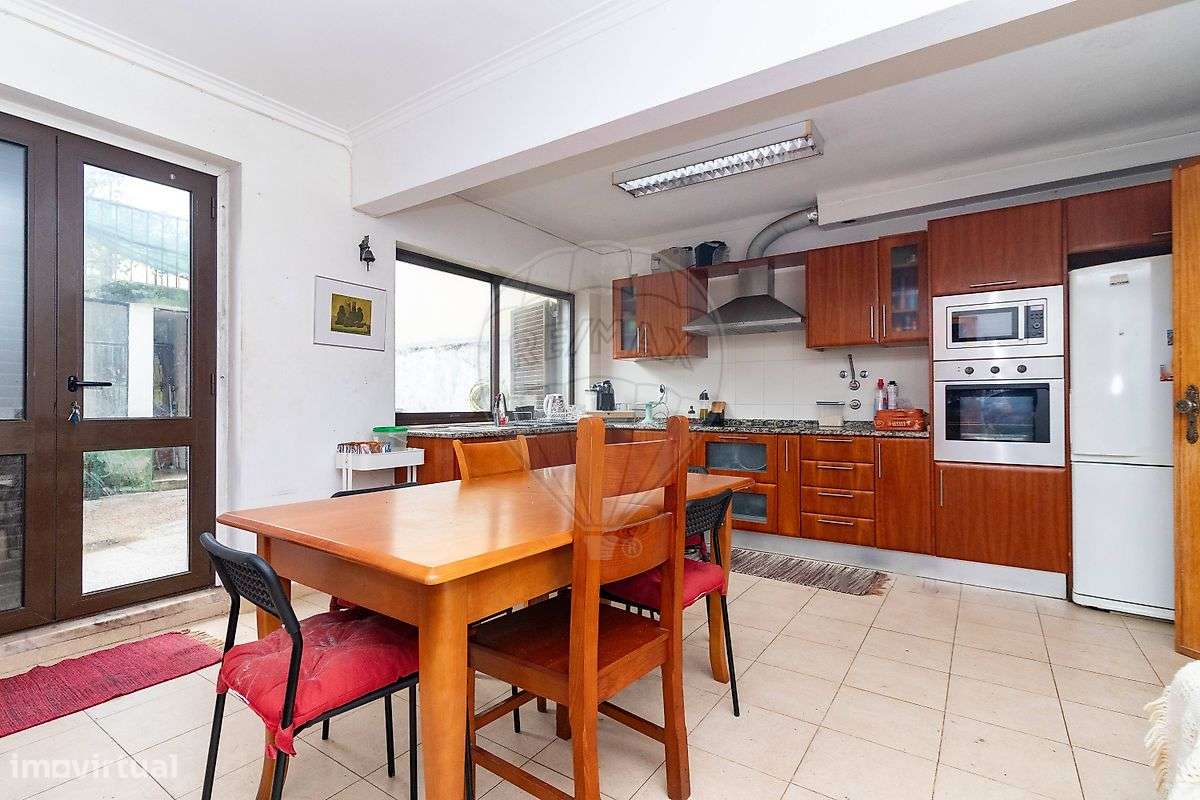 Moradia T4 para venda-12