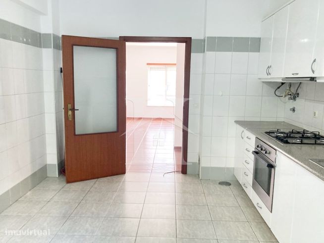 Apartamento T2 a 5 minutos do centro de Leiria-3