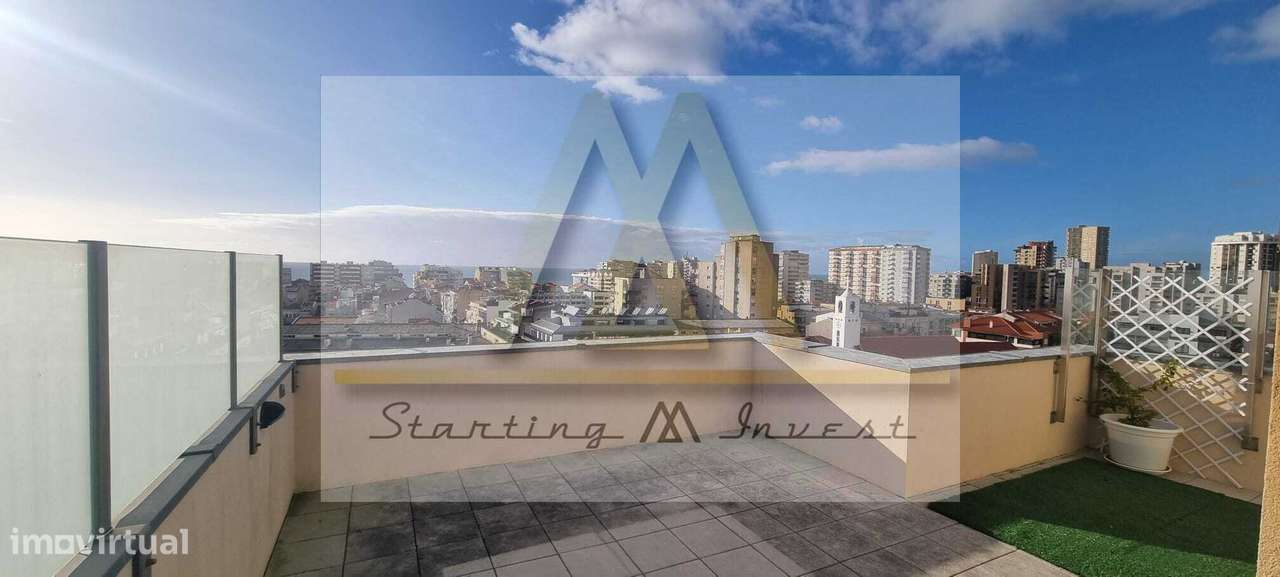 Cobertura Duplex T2 com Terraço e Vista mar, Bairro Norte-25