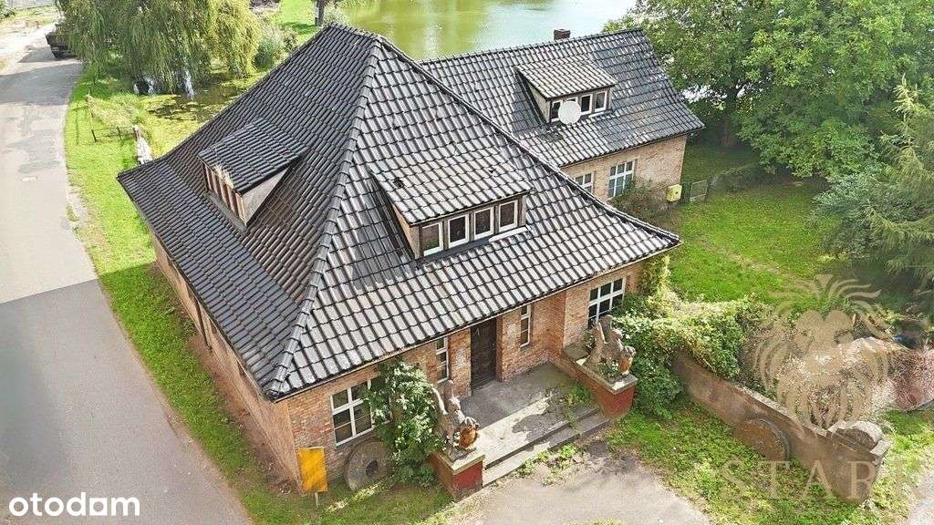 Dworkowa bryła z widokiem na stawy - Pełny obrazek: 2/13