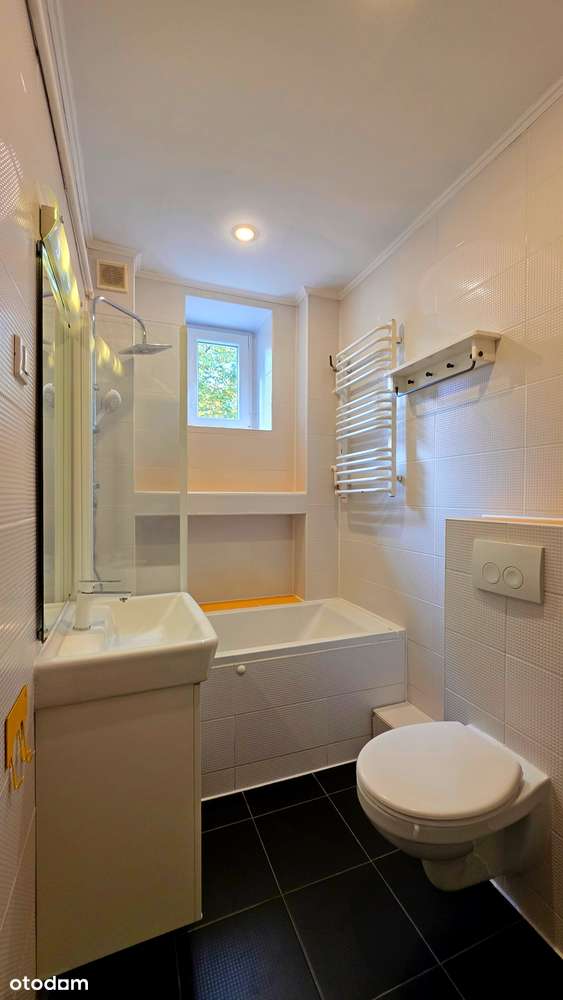 Urocze 3 Pokoje 66,45 m² w Kamienicy – I Piętro, Balkon - Chojny-10