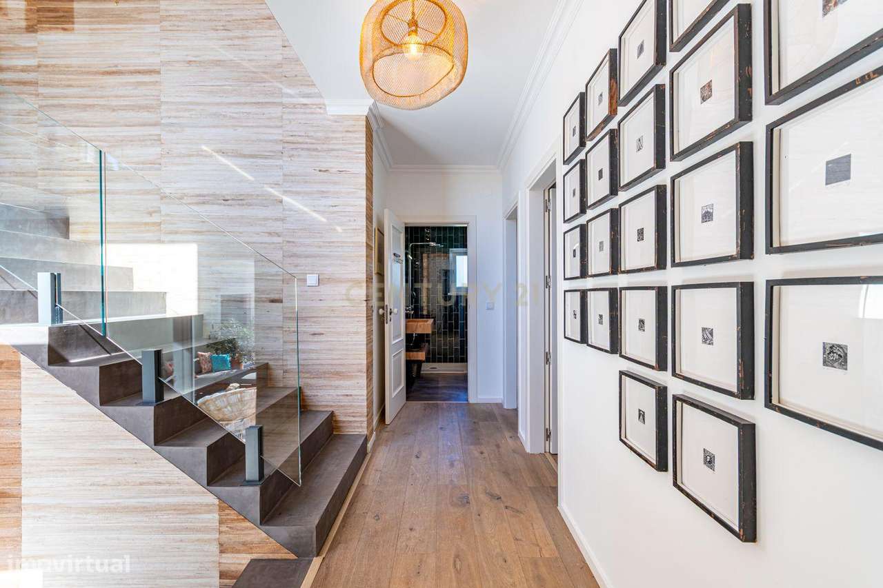 Charme Tradicional • Conforto Moderno • Energia Solar Inteligente (202-20