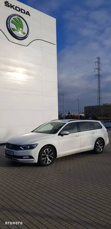 Volkswagen Passat - 18