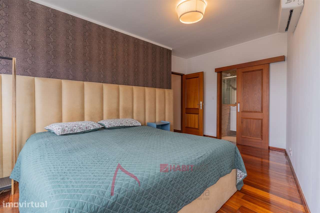 Apartamento T4 Mobilado à Venda em São Vicente, Braga-23
