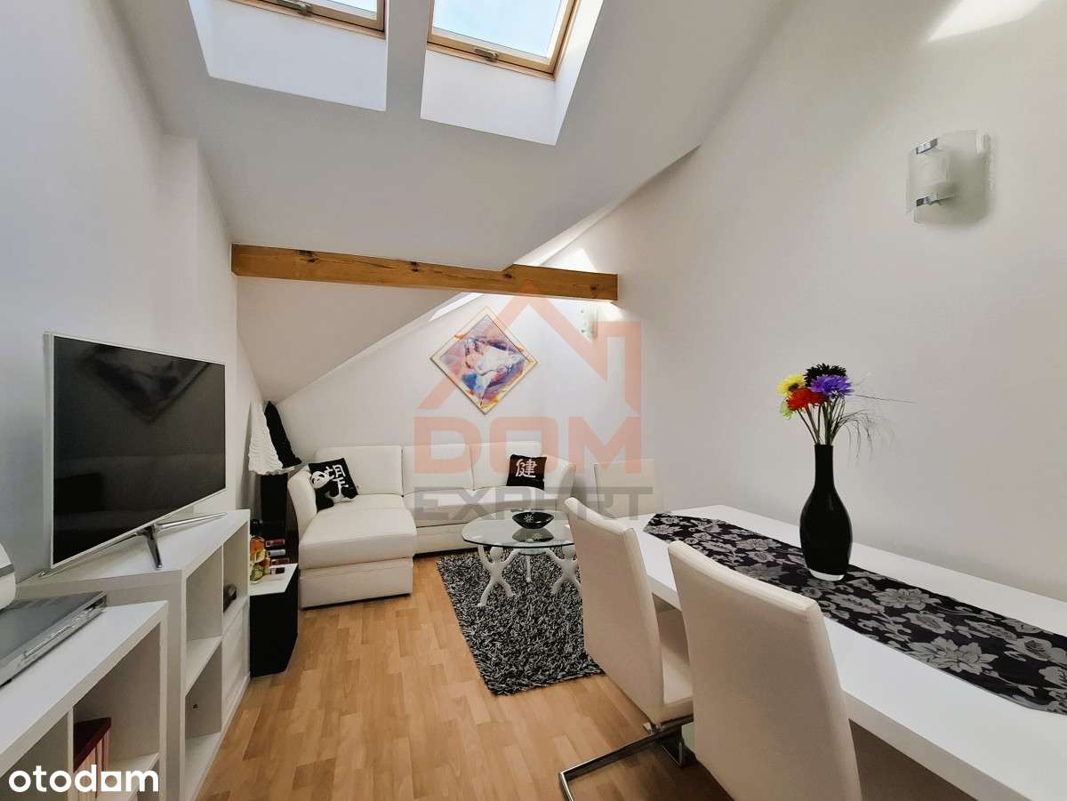 Nowoczesne przestronne mieszkanie dwupoziomowe-5