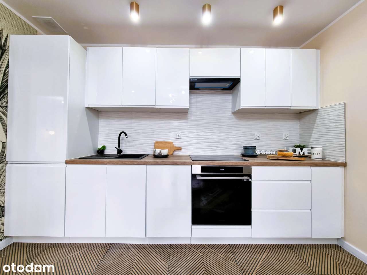 | Zaborze | 1 piętro | Balkon | 3x pokoje | Nowe z AGD |-2