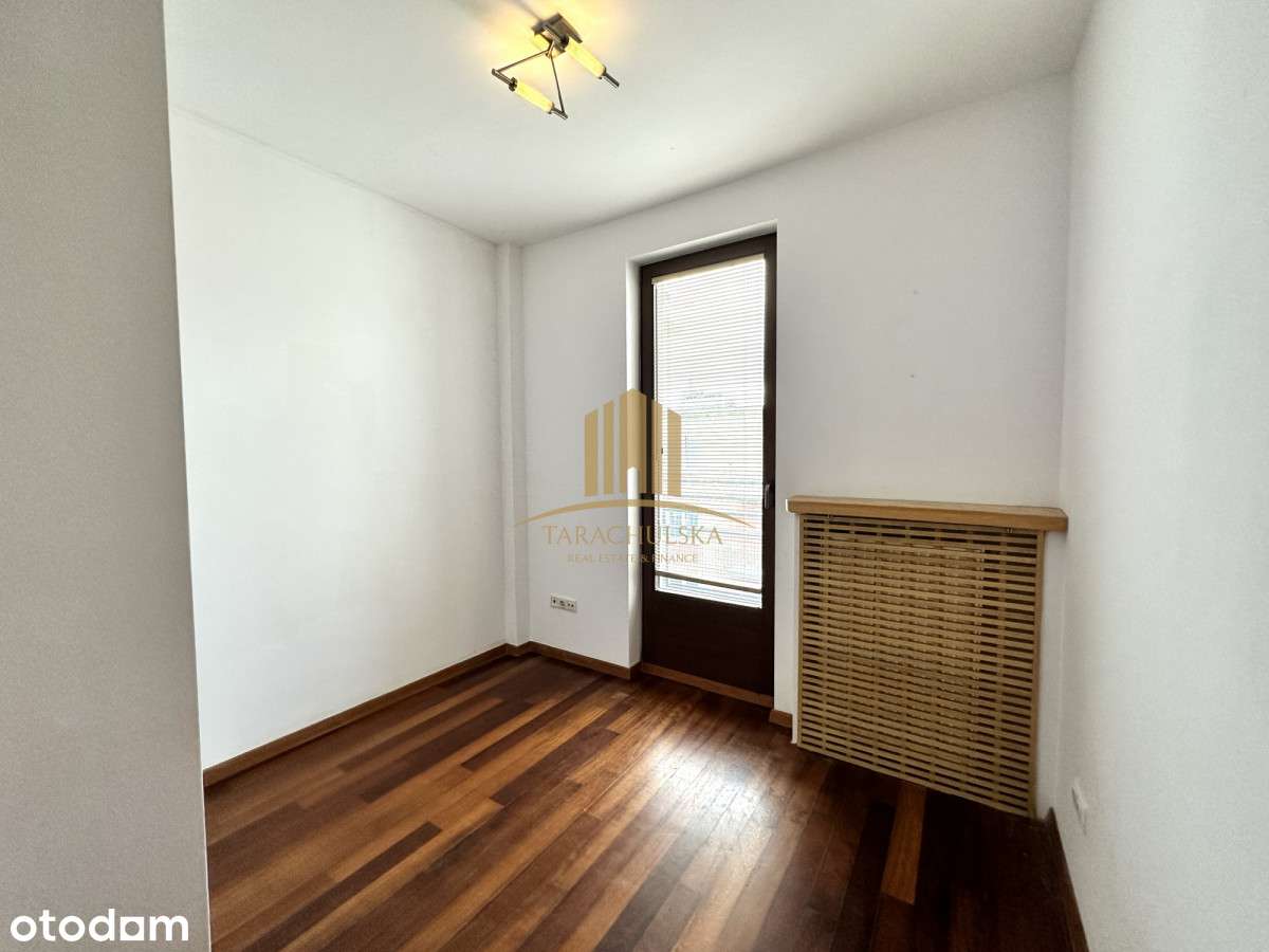 Fully furnished | 2 bedroom | balcony |1 x parking-9