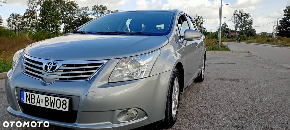 Toyota Avensis 2.0 D-4D Luna - 10