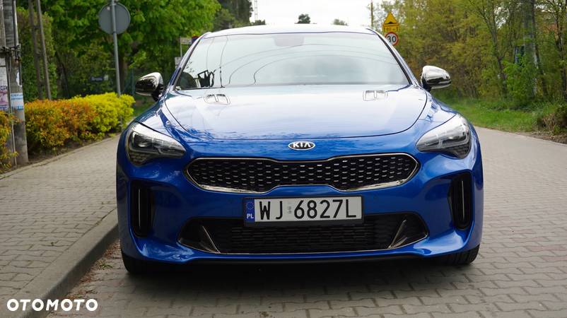 Kia Stinger - 29