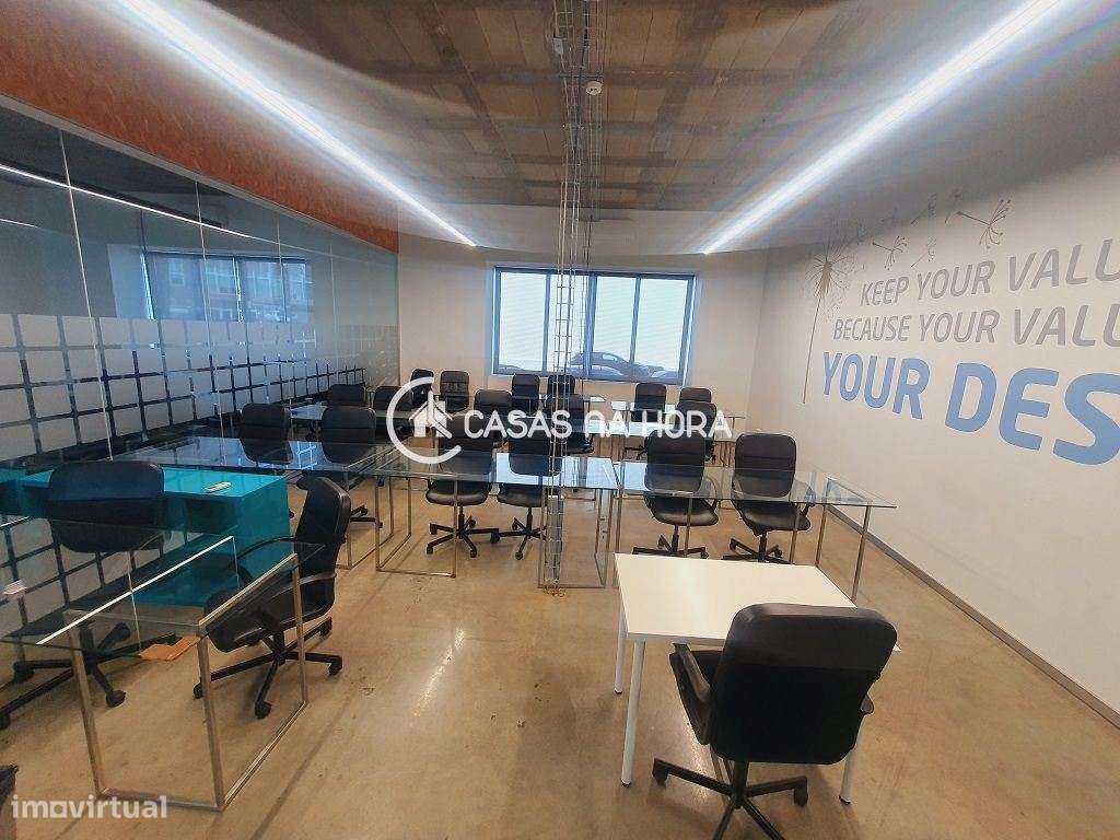 ESCRITÓRIO EM STARTUP - Condomínio Privado - Rio de Mouro - Grande imagem: 5/20