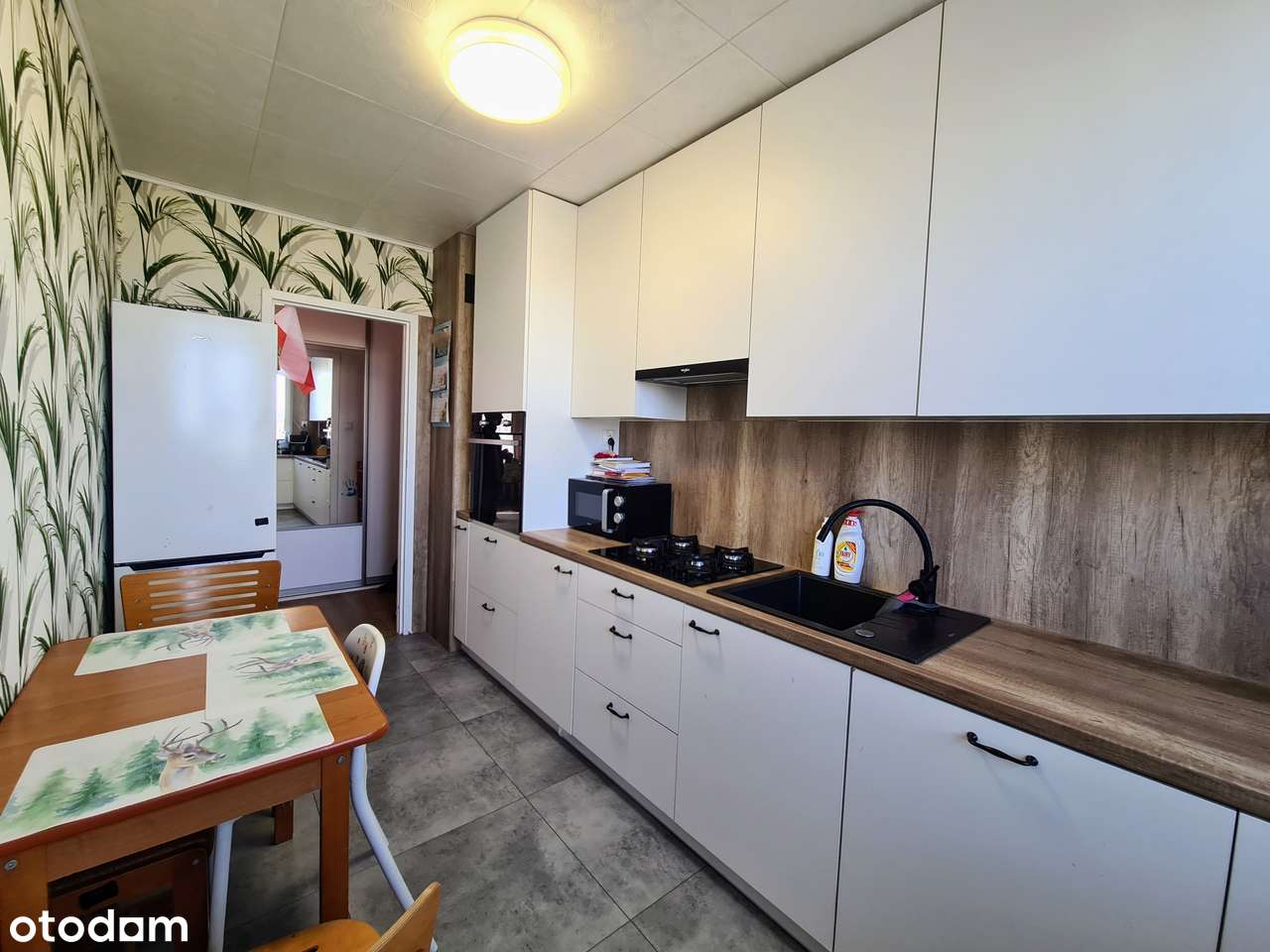 Okazja, przestronne 2 pokojowe z dużym balkonem, 7 minut do metra!-6