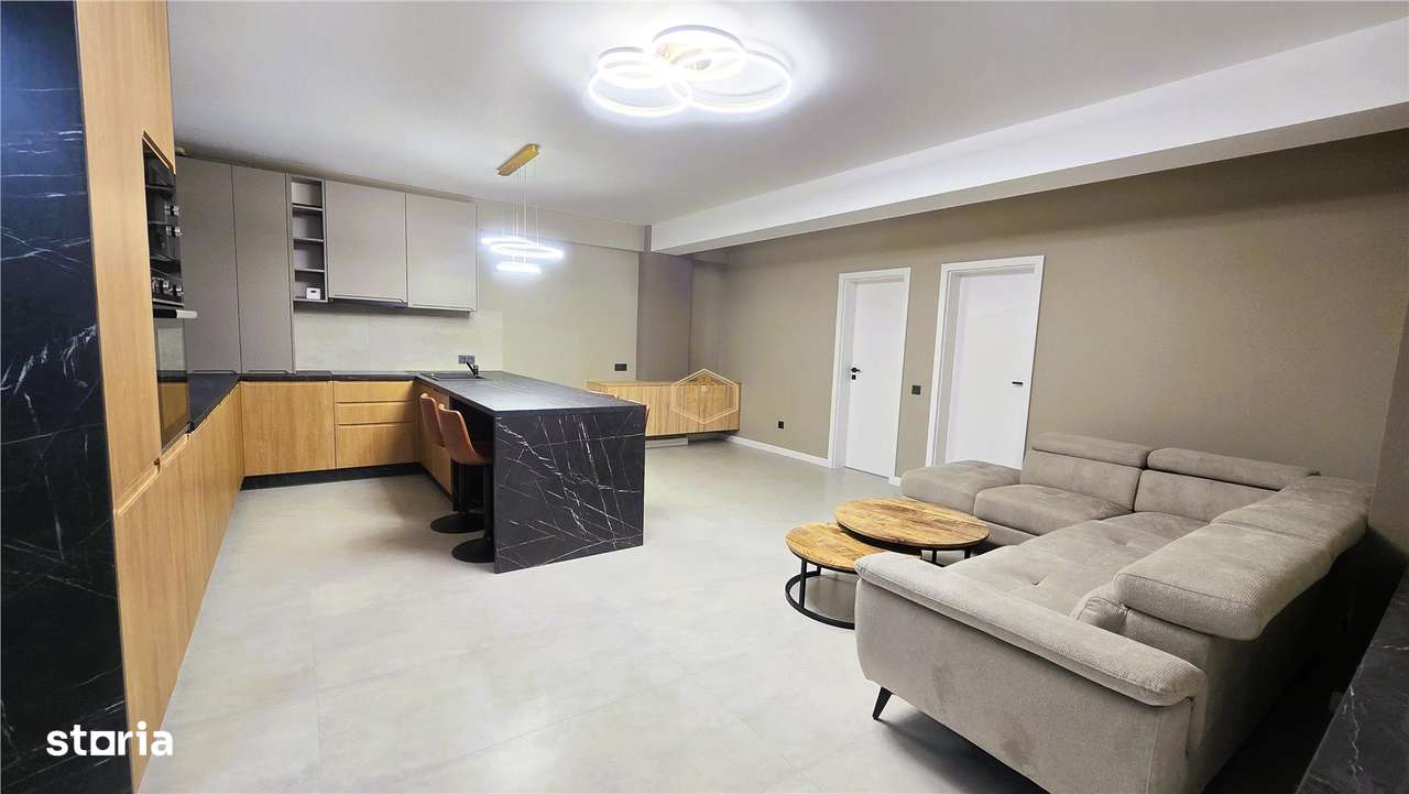 Prima Inchiriere | Apartament spatios cu 3 camere | Centru Nou - Imagine principală: 3/12