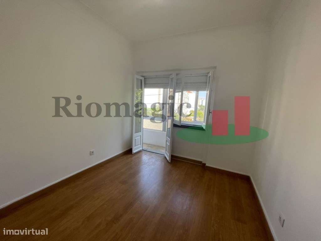 Apartamento T4 - Rio de Mouro-18