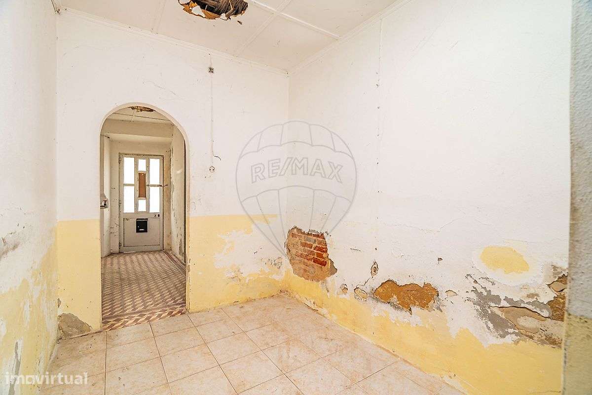 Moradia T2 para venda-8