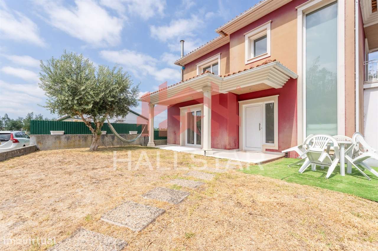 Moradia Isolada T3 / Lote com 900m2 / Janardo, Leiria-0