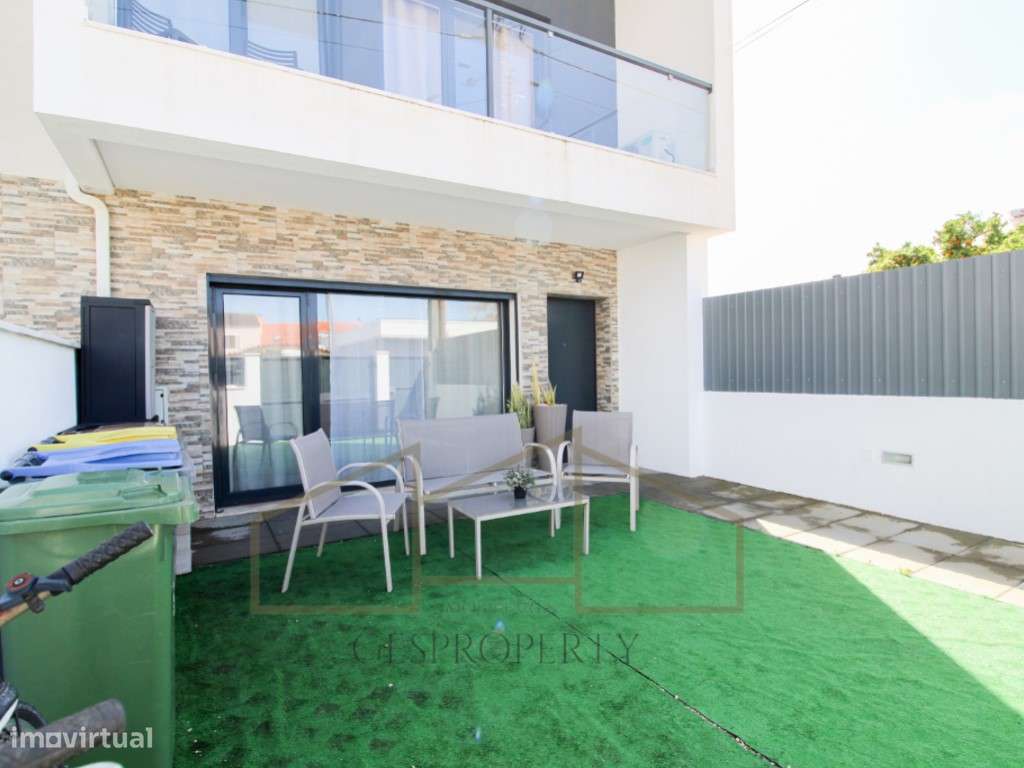 Moradia T3 nos Redondos, em Fernão Ferro-50