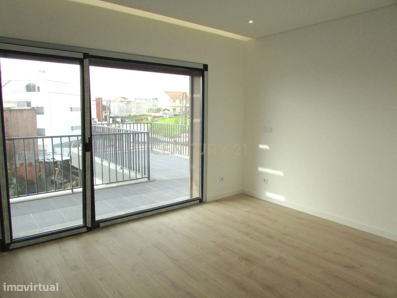 Moradia T3+1 em Portela da Azóia, Santa Iria de Azóia-18