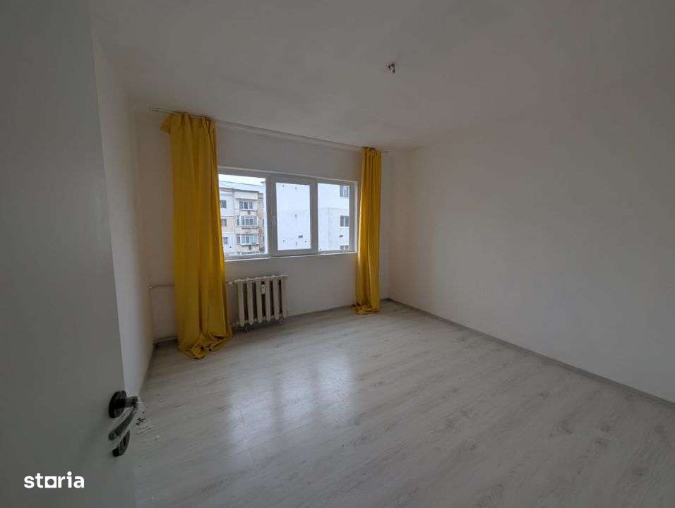 Zona Nord- bloc din 1986- Ap. 2 camere decomandate, etaj intermediar-2