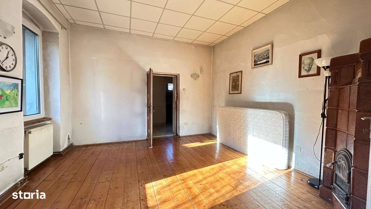 Casa Rasnov cu garaj-2