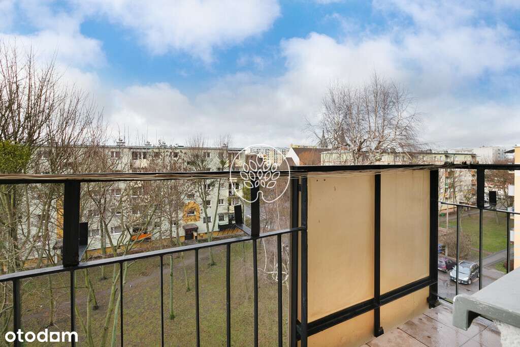 Mieszkanie po generalnym remoncie, trzy pokoje-13