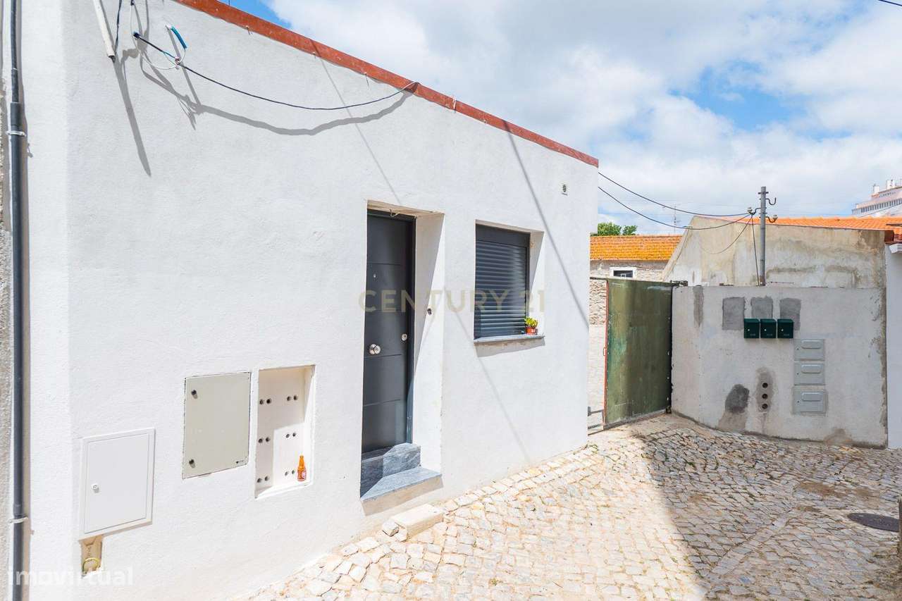 8 Moradias no Cacém | Investimento-24