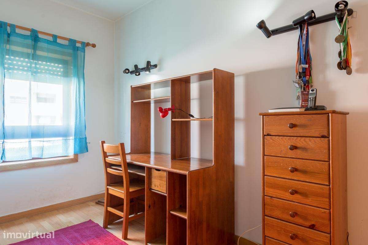 Quarto - localizado em São Mamede de Infesta Porto - Grande imagem: 5/7