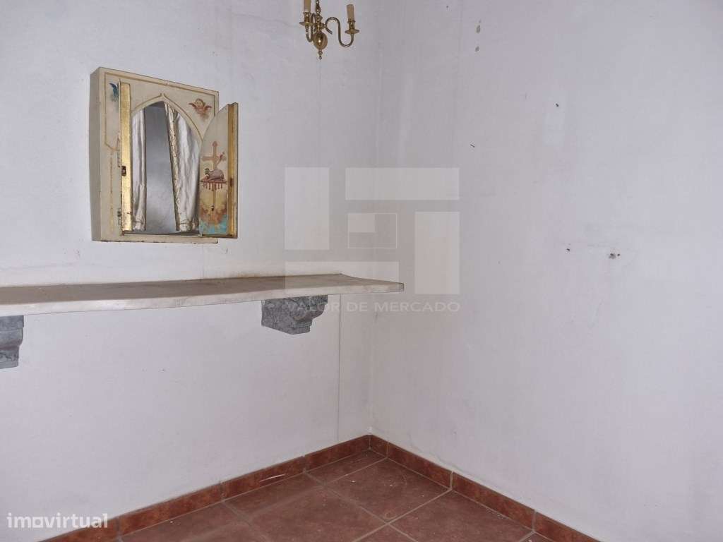 Apartamento T4+1 em Borba: Espaço, conforto e localização privilegi...-14
