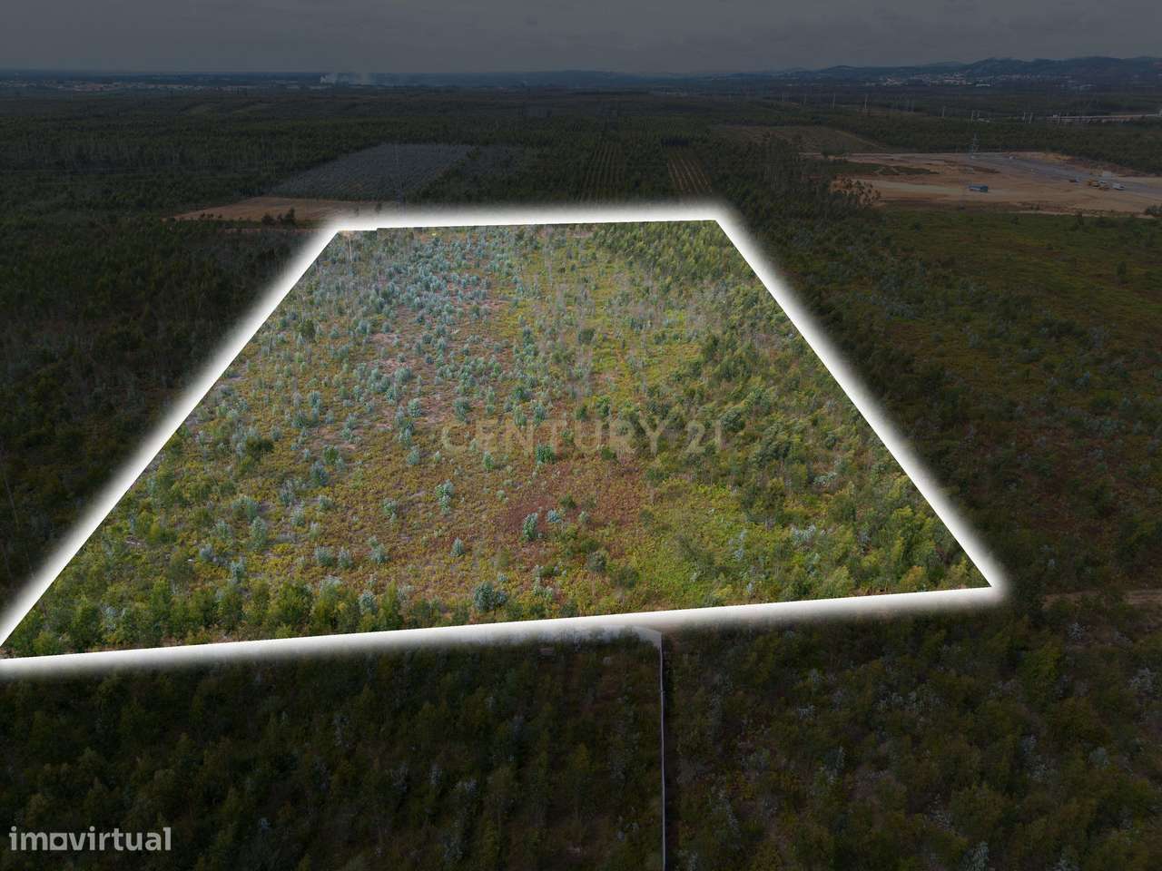 Terreno em Zona Industrial com PDM Aprovado pela Câmara- Albergaria a-11
