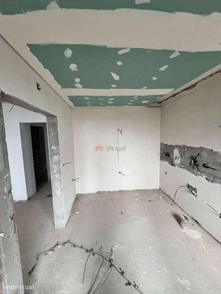 Moradia T2 em construção | Viana do Alentejo - Grande imagem: 3/22