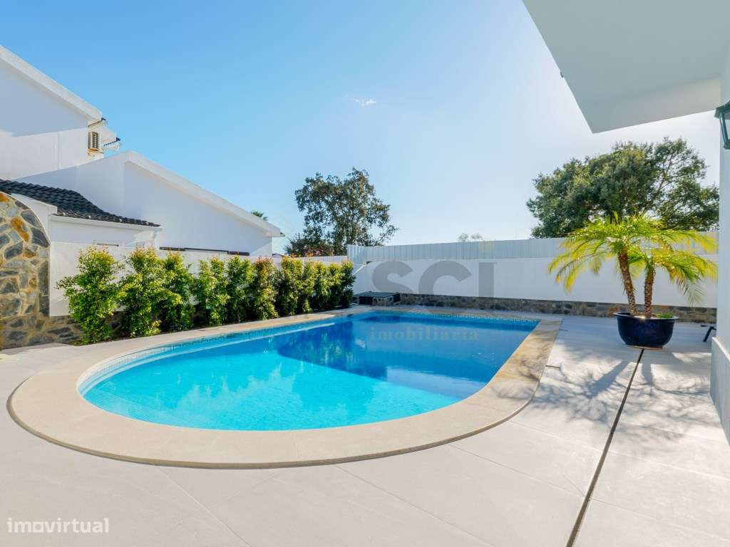 Moradia T4 | Belverde | Piscina | como nova - Grande imagem: 4/60