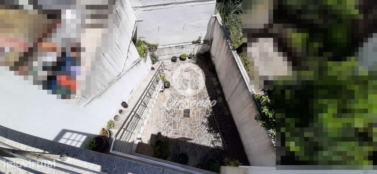 Moradia T4 com loja no R/C no centro da Póvoa de Varzim - Grande imagem: 5/19